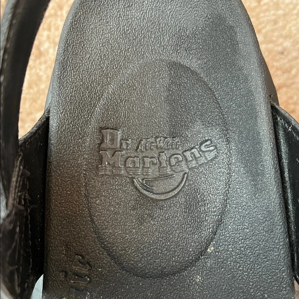 Dr. Martens Voss Quad Platform Sandals - Picture 9 of 13